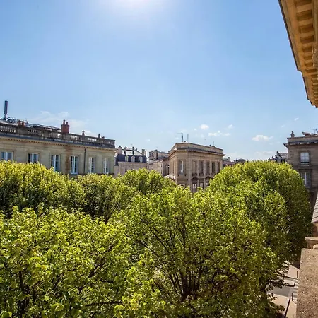 - Place Des Quinconces Apartment *